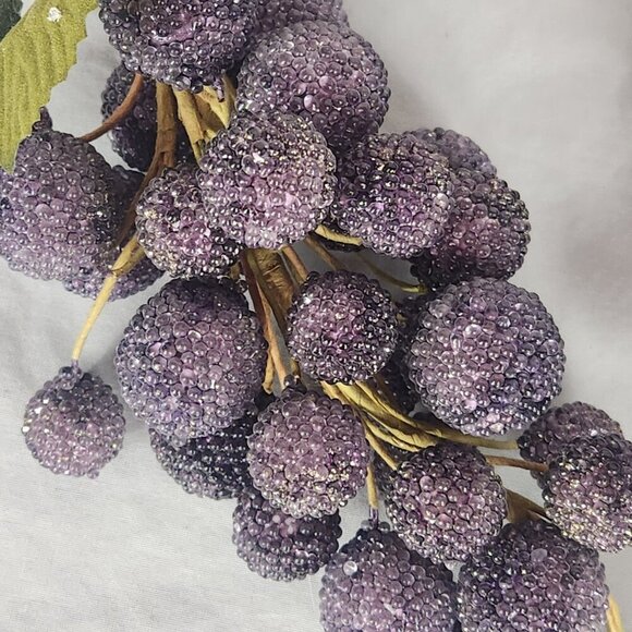 2 Vintage Beaded Grape Bunch Clusters Artificial Fruit Purple Green Leaves Vine - Picture 3 of 5